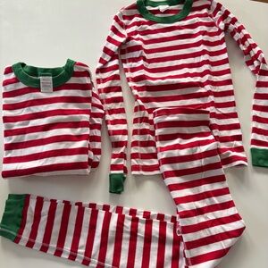 Hanna Andersson Red and White Striped Pajama Set with Green Trim Size 12